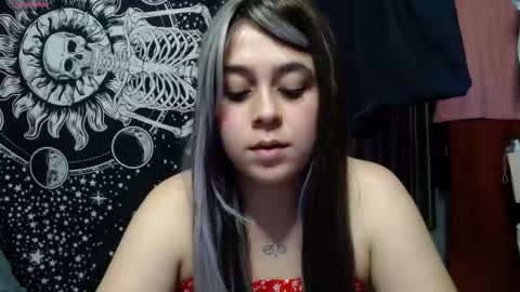 cherrypeach_ online show from 2, 10, 2025