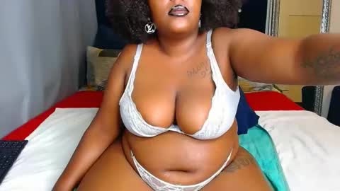 Snapshot of cherryyummy69 chatting on 9, 12, 2024 cherryyummy69 online show from 9, 12, 2024