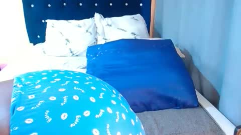 Snapshot of cherryyummy69 chatting on 30, 11, 2025 cherryyummy69 online show from 30, 11, 2025