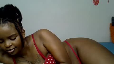 Snapshot of chibobo_ chatting on 12, 12, 2024 chibobo_ online show from 12, 12, 2024