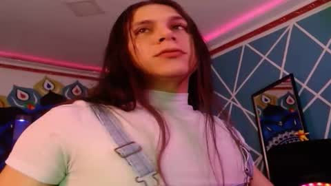 chico_explosivo online show from 1, 12, 2025