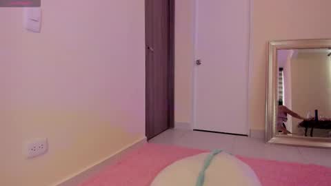 Snapshot of chihiro_11 chatting on 17, 12, 2025 chihiro_11 online show from 17, 12, 2025