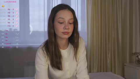 Snapshot of chillgirlll chatting on 14, 10, 2025 Nicole online show from 14, 10, 2025