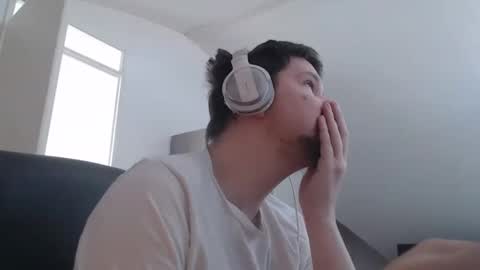 Snapshot of chillzonecam chatting on 13, 9, 2025 chillzonecam online show from 13, 9, 2025