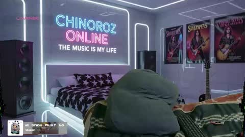 Enrique online show from 11, 10, 2025