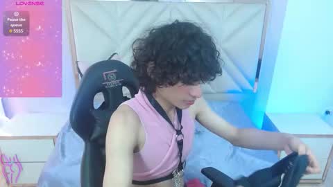 Snapshot of chipi_tay chatting on 21, 9, 2025 chipi_tay online show from 21, 9, 2025