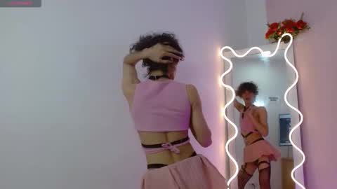 Snapshot of chipi_tay chatting on 23, 9, 2025 chipi_tay online show from 23, 9, 2025