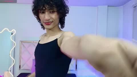 Snapshot of chipi_tay chatting on 6, 10, 2025 chipi_tay online show from 6, 10, 2025