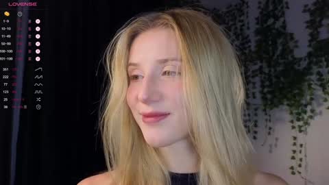 Snapshot of chloe_guidry chatting on 4, 12, 2024 Arianaa Mourrr online show from 4, 12, 2024