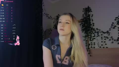 Snapshot of chloe_guidry chatting on 9, 3, 2025 Arianaa Mourrr online show from 9, 3, 2025