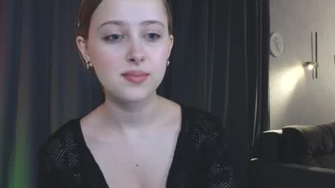 Chloe  online show from 3, 10, 2025