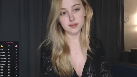  Chloe  online show from 24, 10, 2025