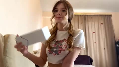 Snapshot of chloe_show chatting on 22, 2, 2026 hloe online show from 22, 2, 2026