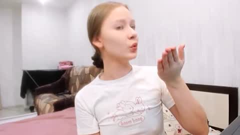 chloe wifey online show from 22, 11, 2025