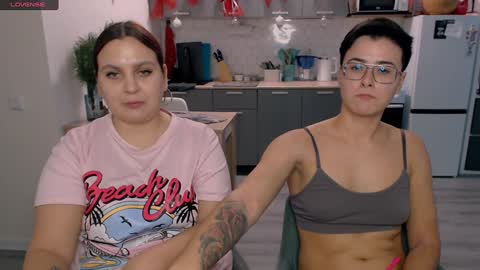 Snapshot of chloe_x_ chatting on 20, 12, 2024 Eva and Sandra online show from 20, 12, 2024