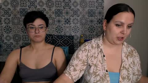 Snapshot of chloe_x_ chatting on 8, 2, 2025 Eva and Sandra online show from 8, 2, 2025