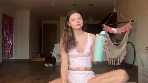 chloecookk online show from 4, 3, 2026