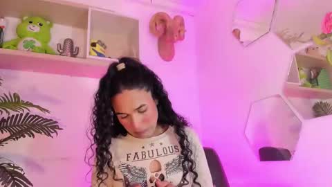 Chloe  online show from 21, 2, 2025