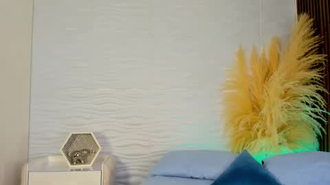 chloegils online show from 3, 2, 2026