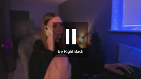 chloegins online show from 15, 12, 2024