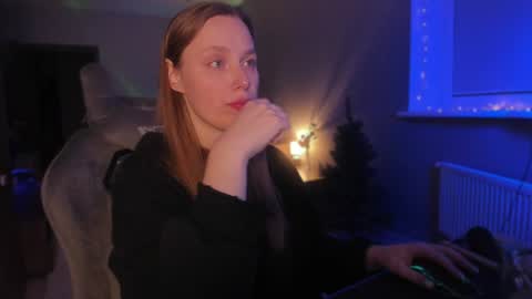 chloegins online show from 17, 12, 2024
