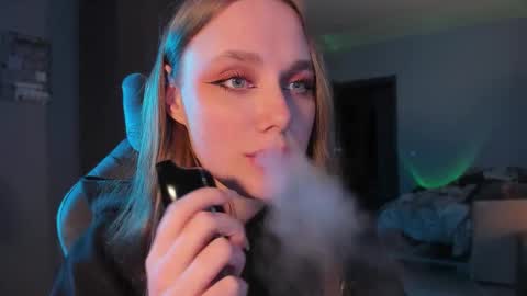 chloegins online show from 18, 1, 2025