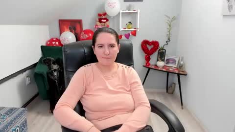 chloehottie online show from 13, 2, 2025