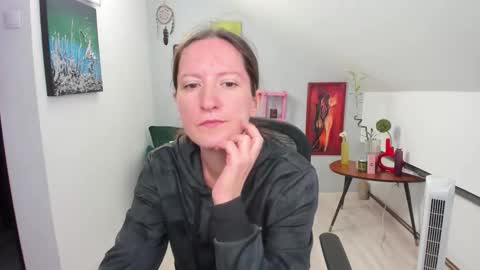 chloehottie online show from 15, 9, 2025
