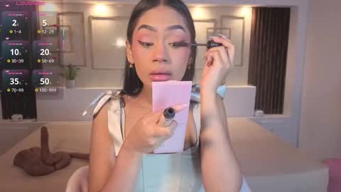 Chloe Moon online show from 6, 11, 2025