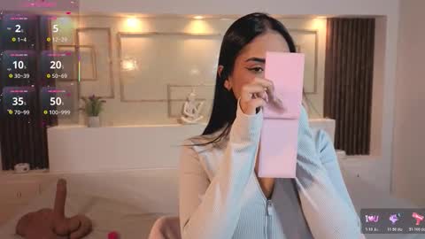 Chloe Moon online show from 8, 11, 2025