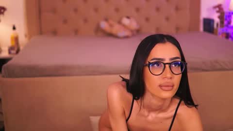 Chlo online show from 14, 3, 2026