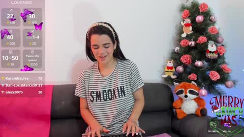 Snapshot of chloesmithx__ chatting on 15, 12, 2024 Chloe online show from 15, 12, 2024