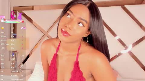 Snapshot of chloetaylorr_ chatting on 2, 10, 2025 CHLOE online show from 2, 10, 2025