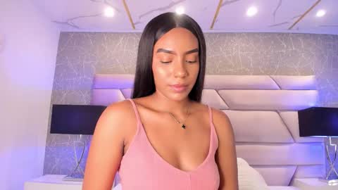 CHLOE  online show from 2, 12, 2025