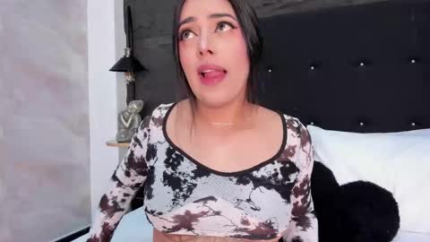 Snapshot of chlooescott chatting on 31, 10, 2025 Chloe Scott online show from 31, 10, 2025