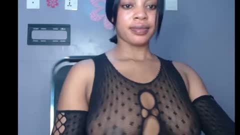 ESTHER online show from 16, 2, 2025
