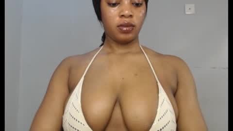 ESTHER online show from 30, 9, 2025