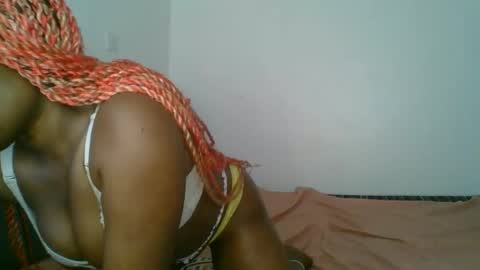 Snapshot of chocobear22 chatting on 28, 10, 2025 chocobear22 online show from 28, 10, 2025