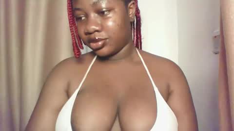 Snapshot of chocolateassgirl61 chatting on 16, 12, 2025 chocolateassgirl61 online show from 16, 12, 2025