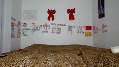 Melina online show from 10, 2, 2025