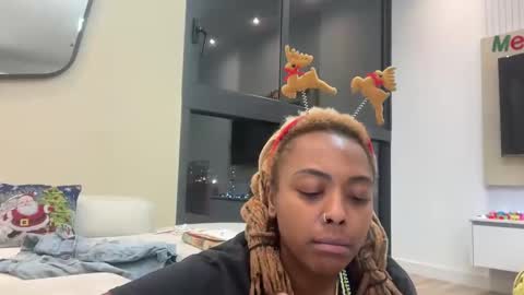 Snapshot of chocolatecakequeen chatting on 9, 12, 2024 ChocolateCakeQueen online show from 9, 12, 2024