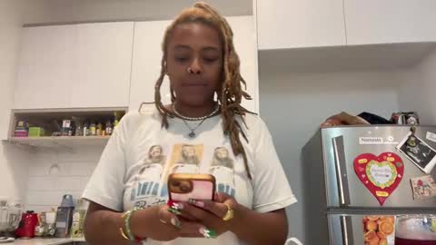 Snapshot of chocolatecakequeen chatting on 22, 12, 2024 ChocolateCakeQueen online show from 22, 12, 2024