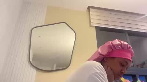 Snapshot of chocolatecakequeen chatting on 29, 12, 2024 ChocolateCakeQueen online show from 29, 12, 2024