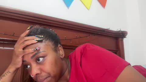 Snapshot of chocolatecakequeen chatting on 8, 11, 2025 ChocolateCakeQueen online show from 8, 11, 2025