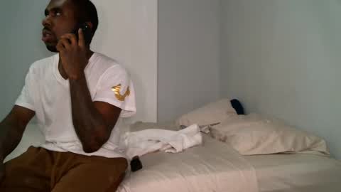 chocolatedolla online show from 4, 1, 2025