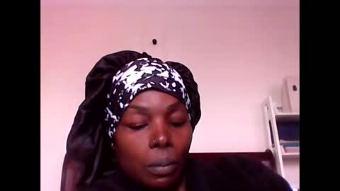 chocolatedrop_ online show from 21, 9, 2025