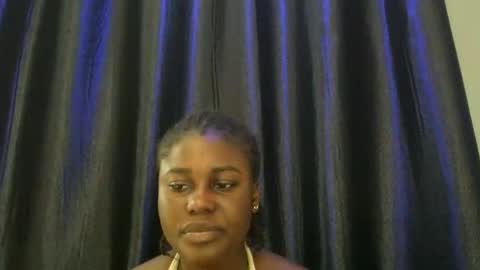 Snapshot of chocoslut22 chatting on 27, 10, 2025 chocoslut22 online show from 27, 10, 2025