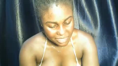 Snapshot of chocoslut22 chatting on 1, 11, 2025 chocoslut22 online show from 1, 11, 2025