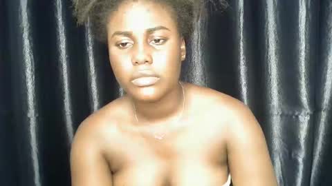 Snapshot of chocoslut22 chatting on 11, 11, 2025 chocoslut22 online show from 11, 11, 2025