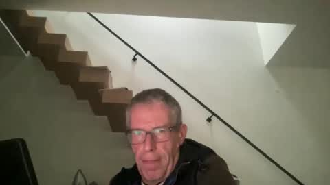 Snapshot of choupipat1 chatting on 28, 10, 2025 choupipat1 online show from 28, 10, 2025